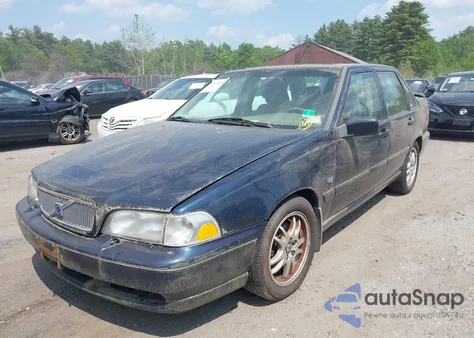 2000 Volvo S70 Glt/Glt Se z USA, uszkodzony, nr VIN YV1LS56D8Y2661218